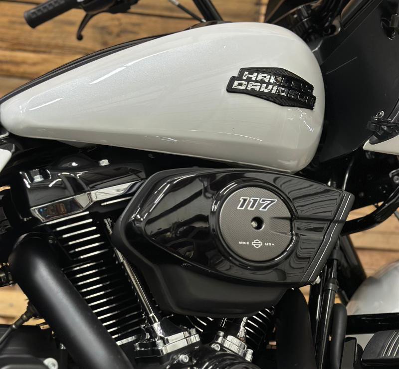 Road Glide®