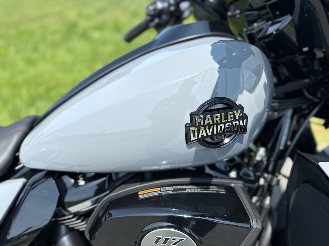 Street Glide® Limited