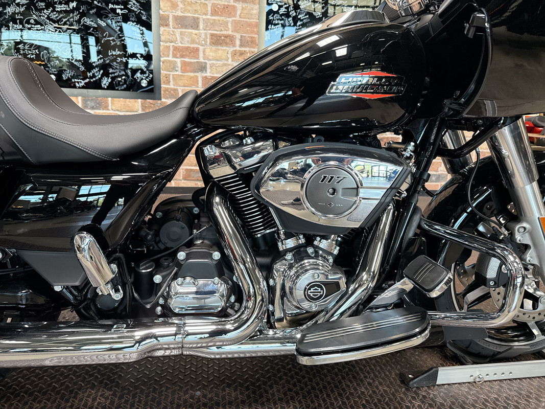 Road Glide®