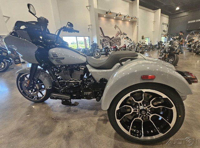 Road Glide® 3