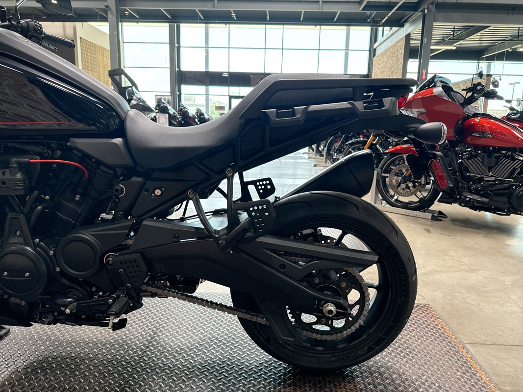 Pan America® 1250 ST
