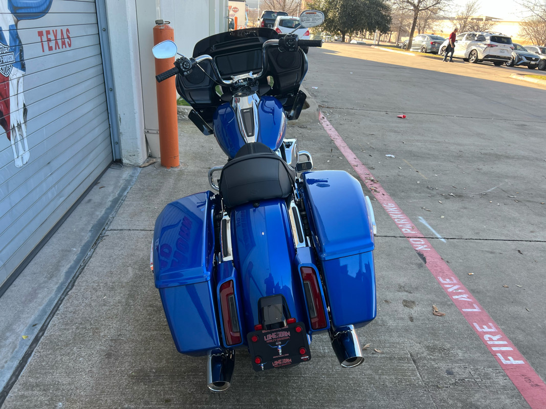 Road Glide®