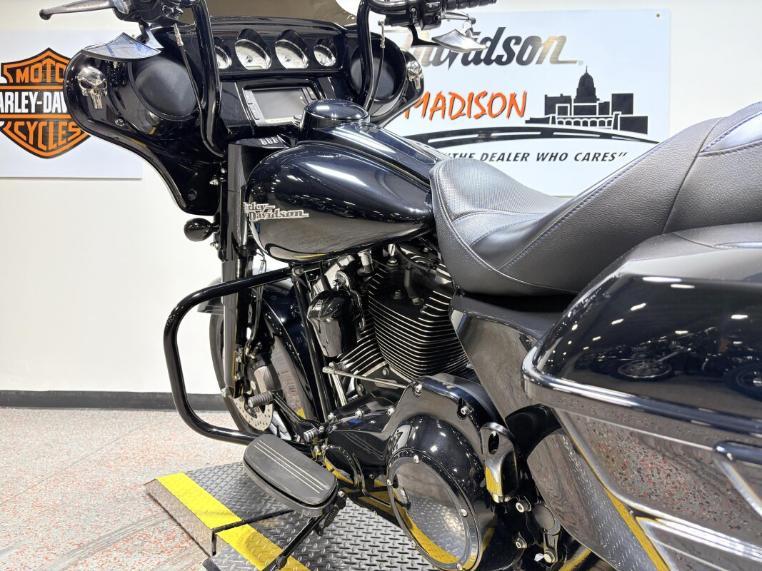 Street Glide® Special