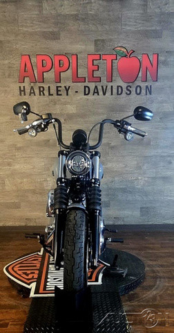 Street Bob®
