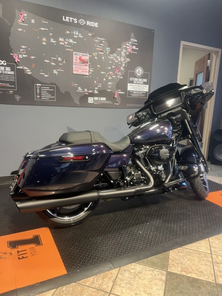 Street Glide®