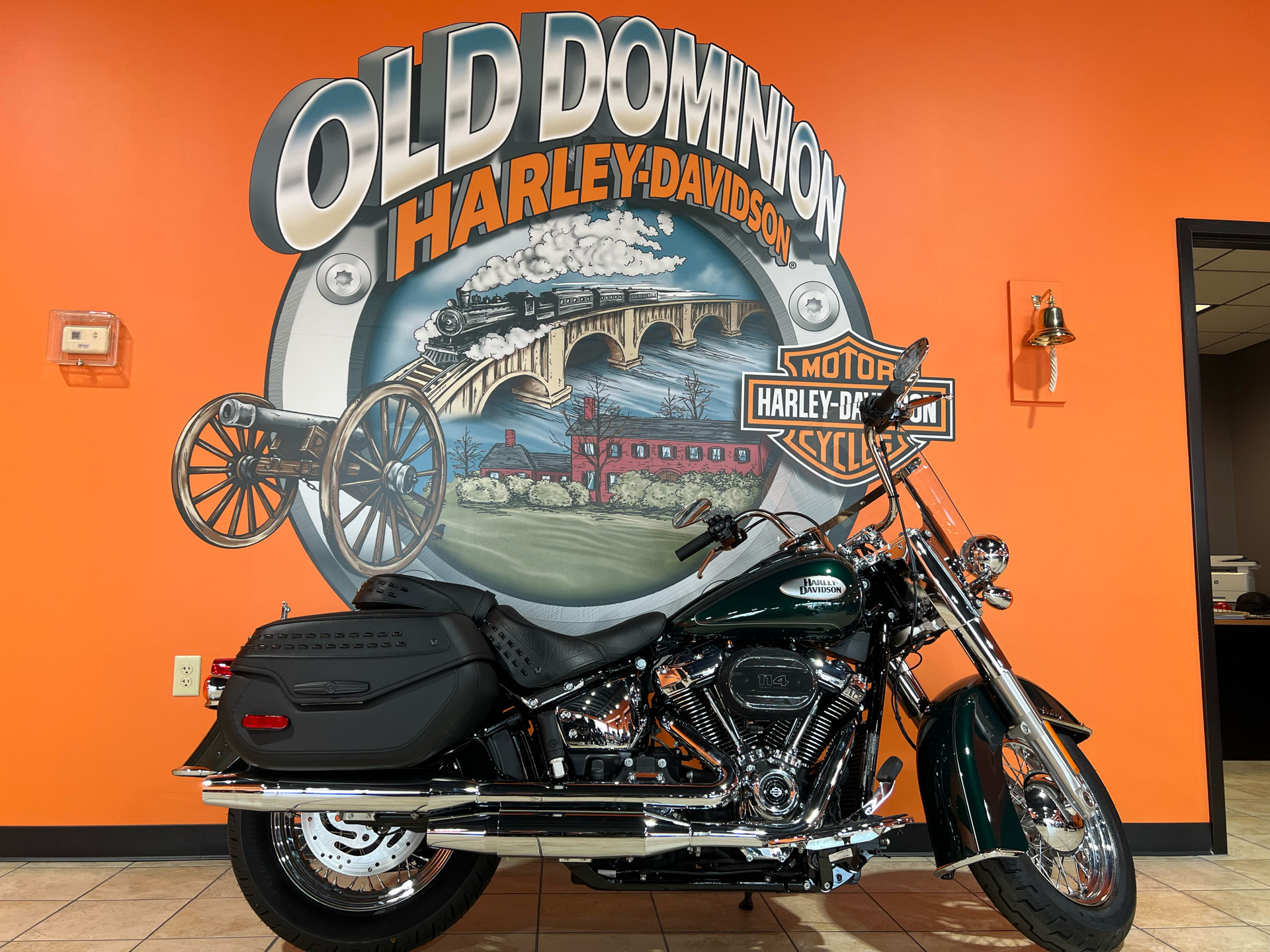 2024 HarleyDavidson® FLHCS Heritage Classic 114 for Sale in