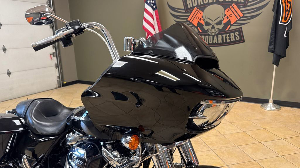 Road Glide®