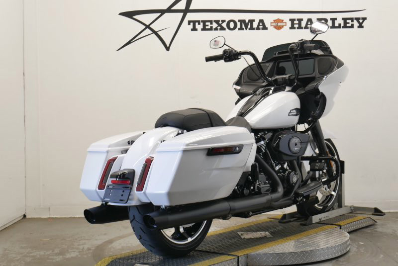 Road Glide®
