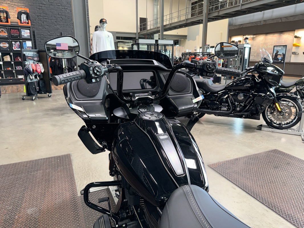 Road Glide®