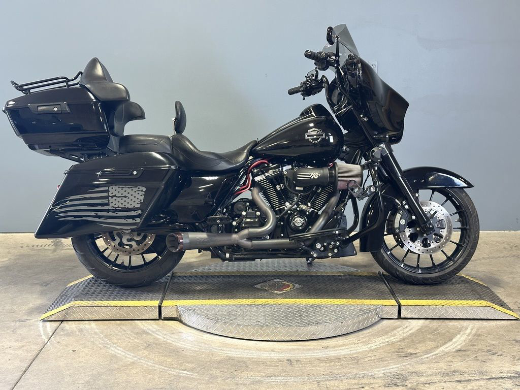 Street Glide® Special