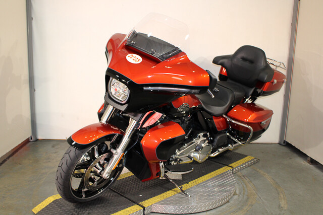 Street Glide® Ultra