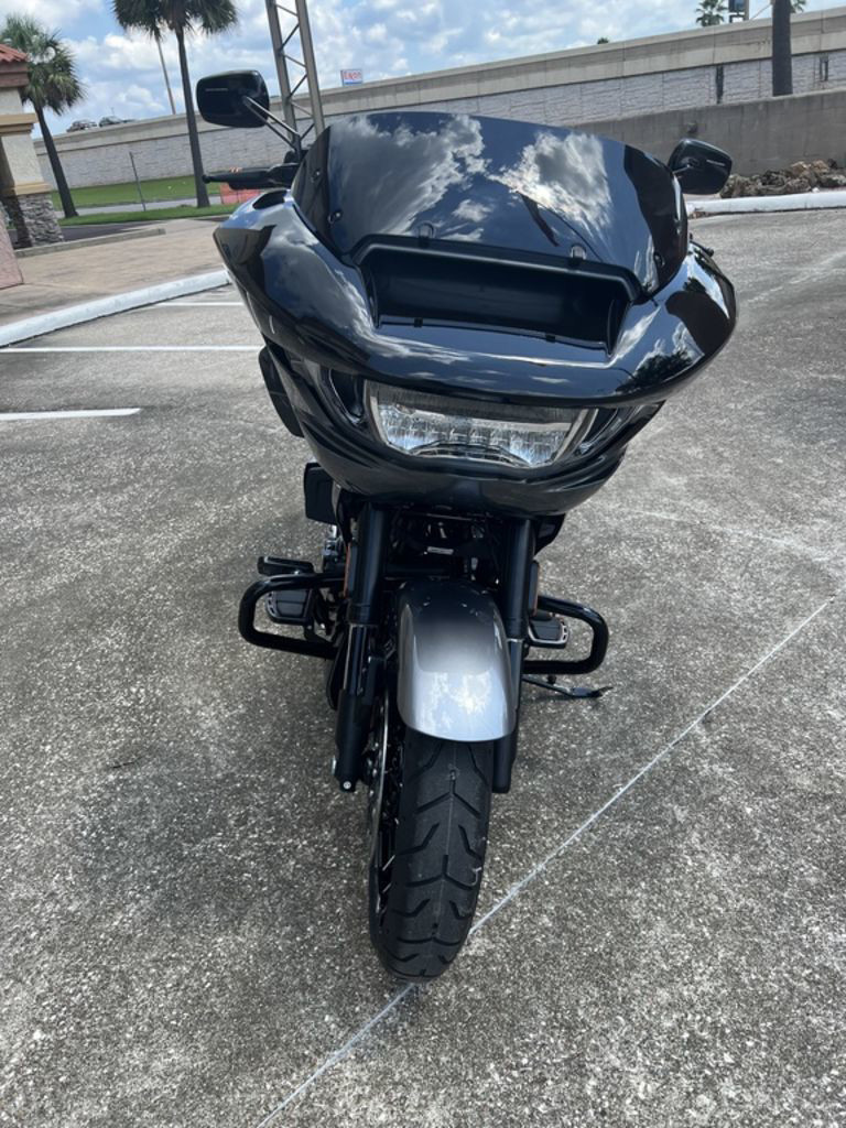 CVO® Road Glide®