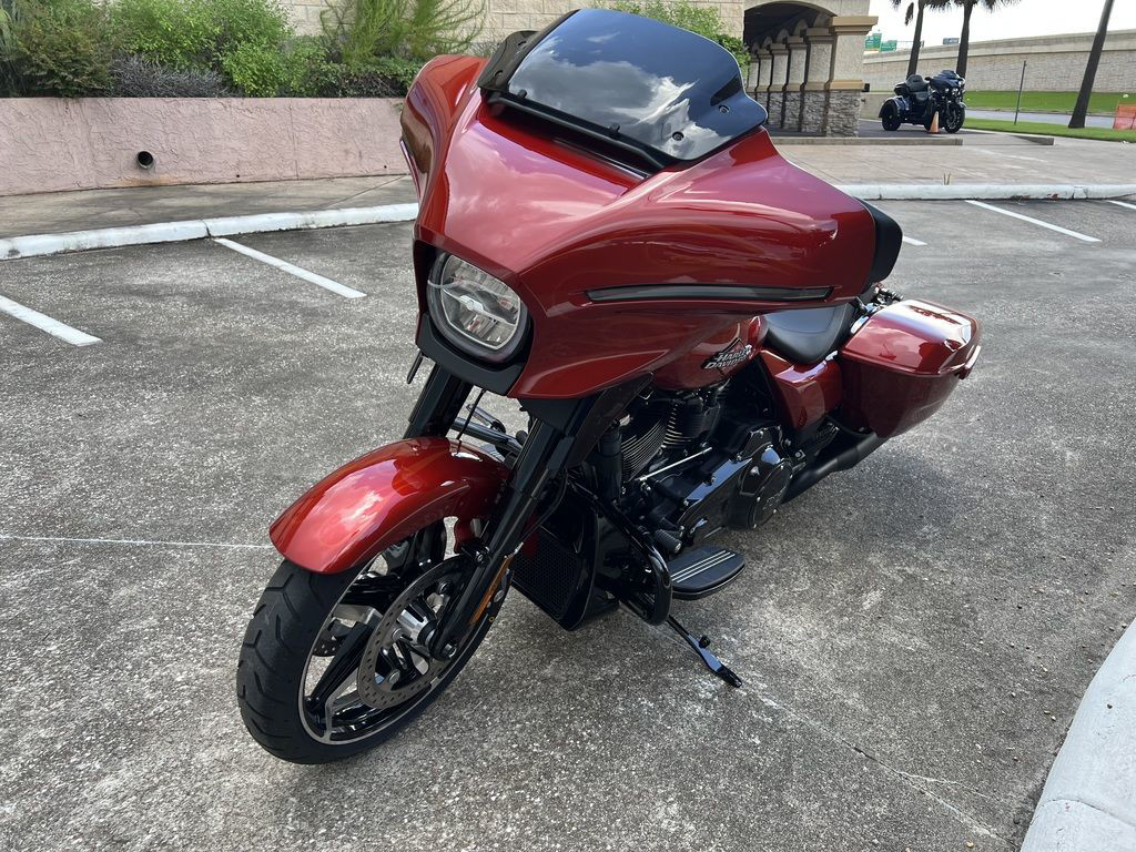 Street Glide®