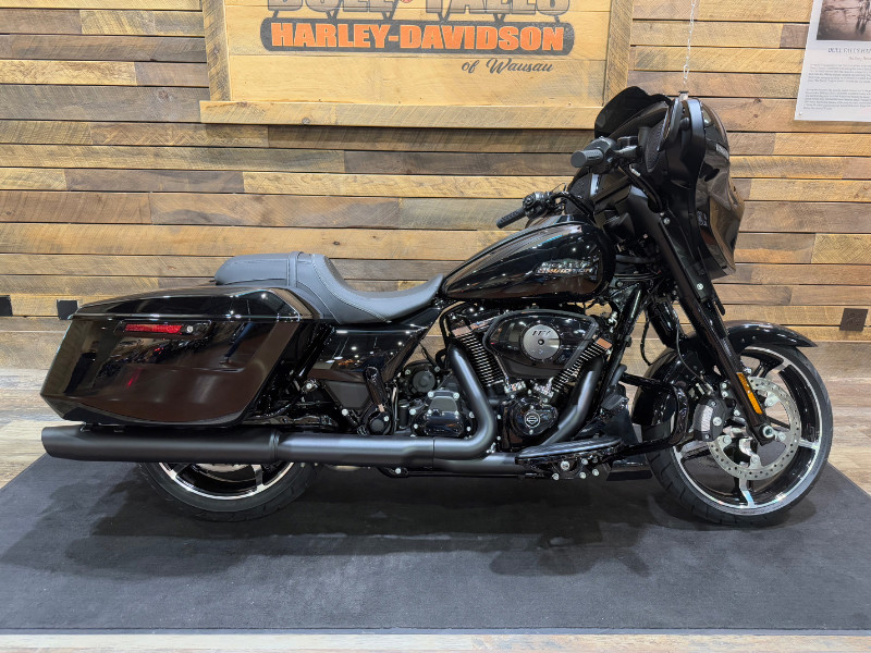 Street Glide®