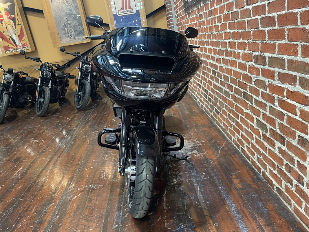 Road Glide®