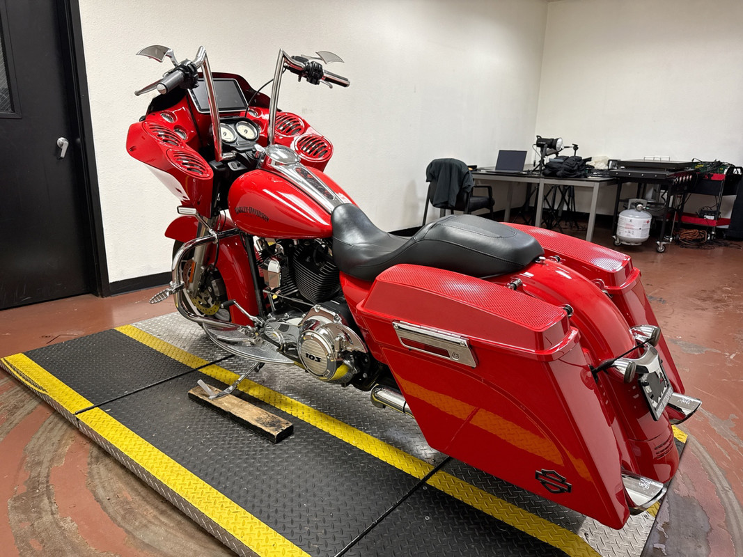 Road Glide® Custom