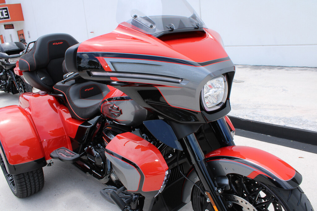 CVO® Street Glide® 3 Limited