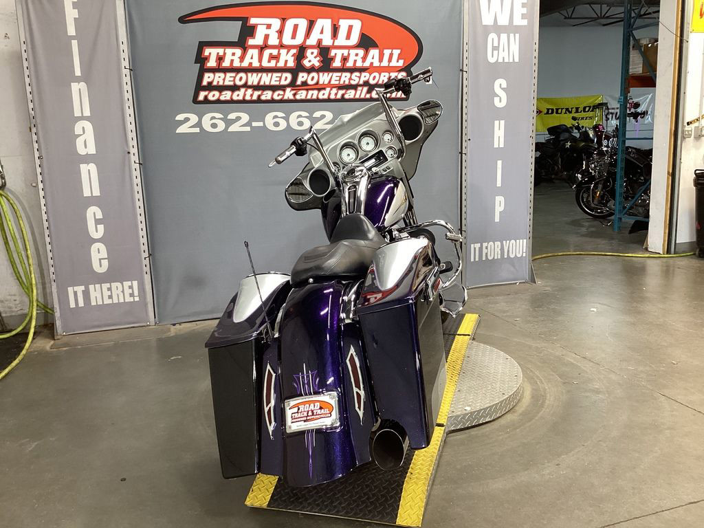Street Glide®