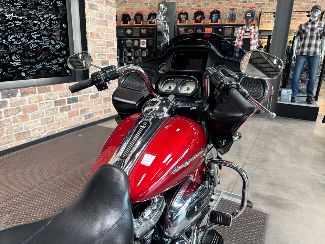 Road Glide®