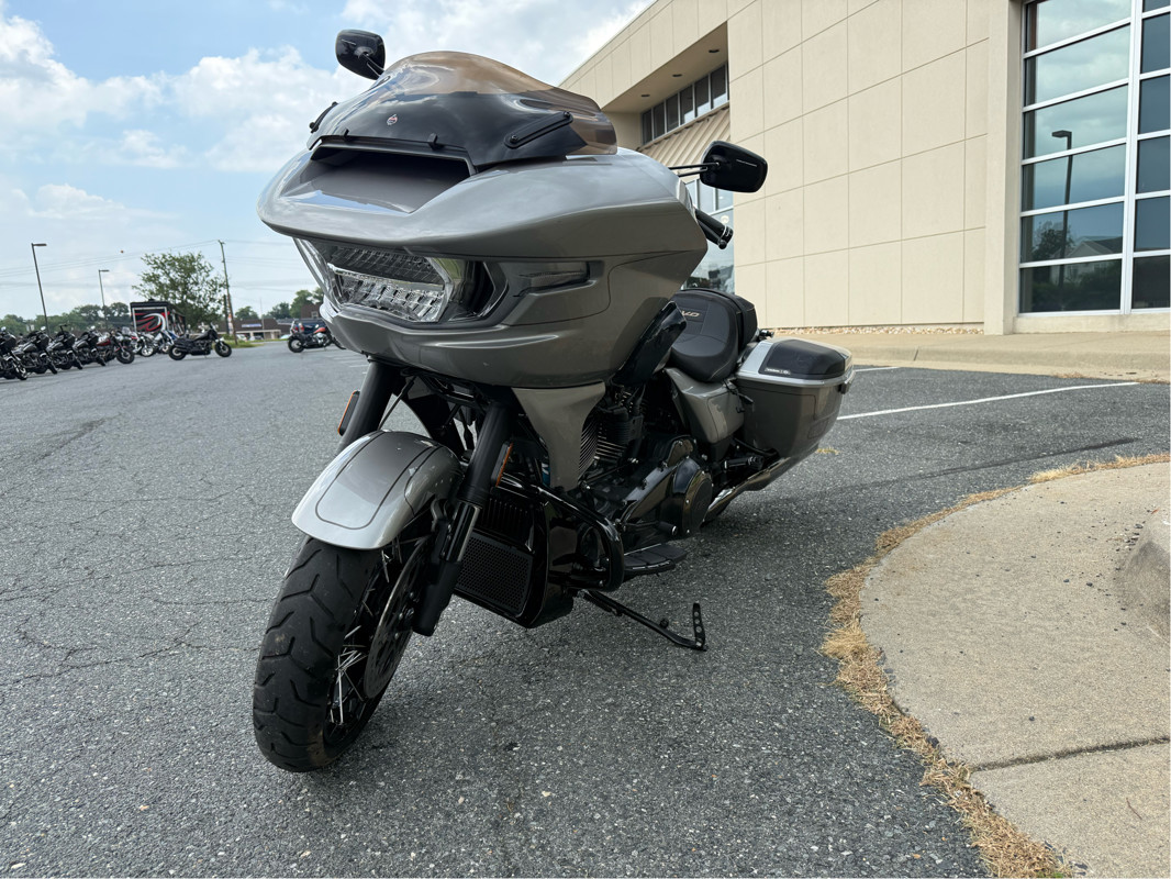 CVO® Road Glide®