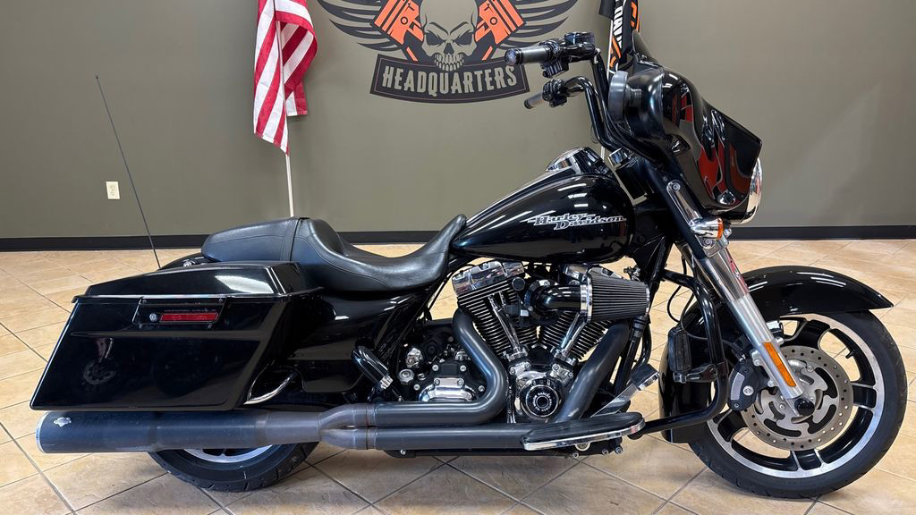 Street Glide®