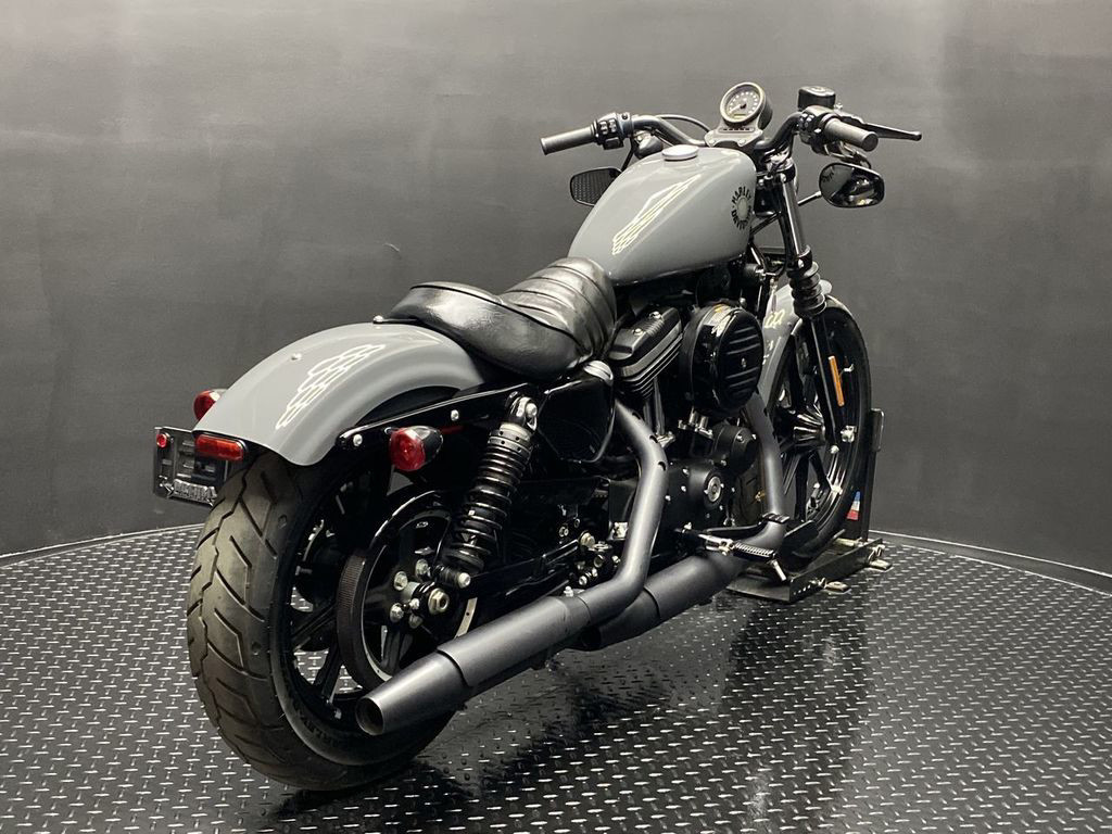 Iron 883®