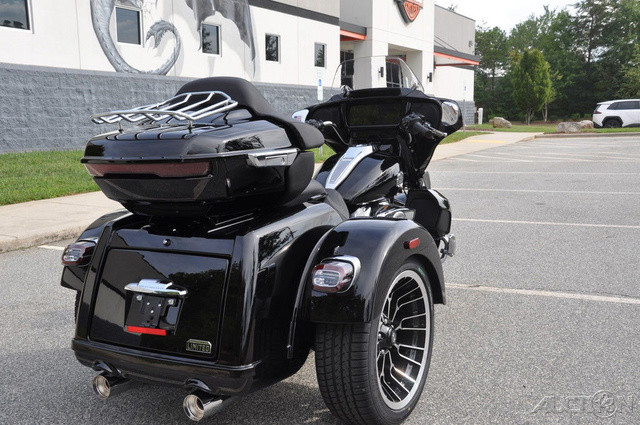 Street Glide® 3 Limited