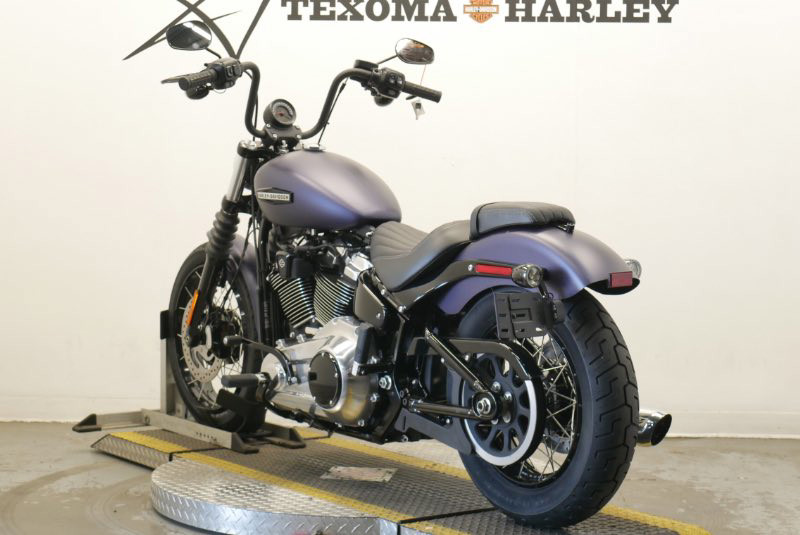 Street Bob®