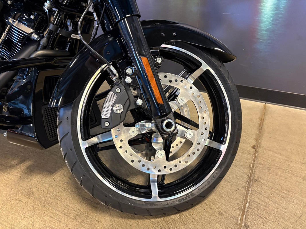 Road Glide®