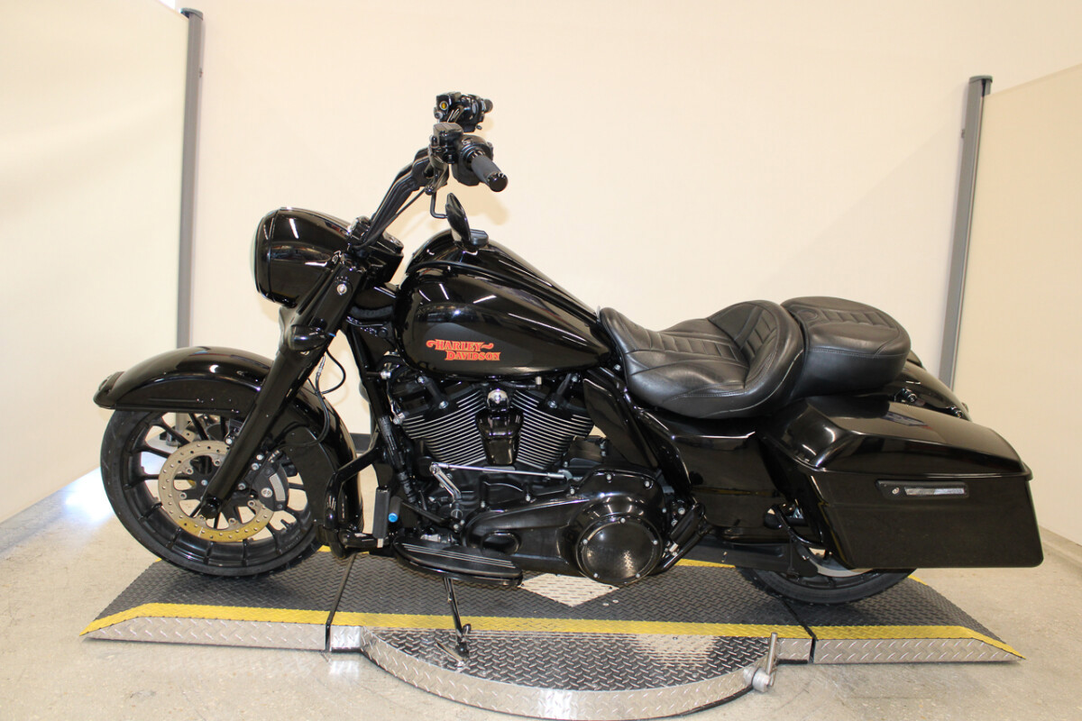 Electra Glide® Standard