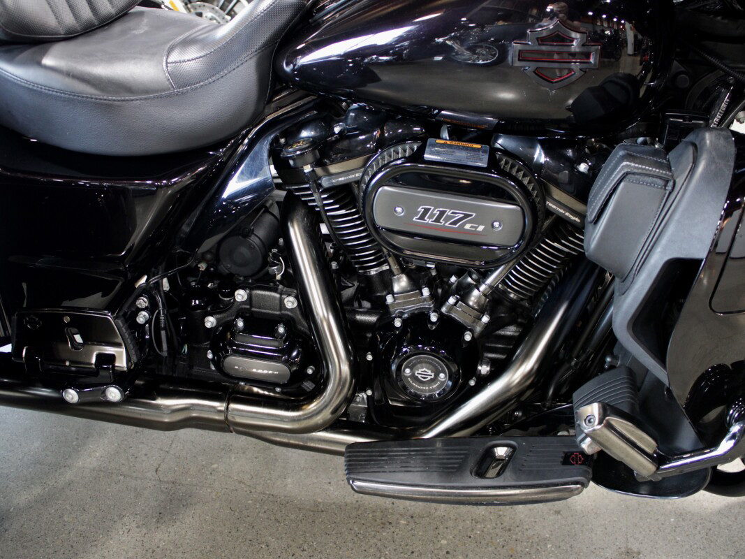 CVO® Tri Glide® Ultra
