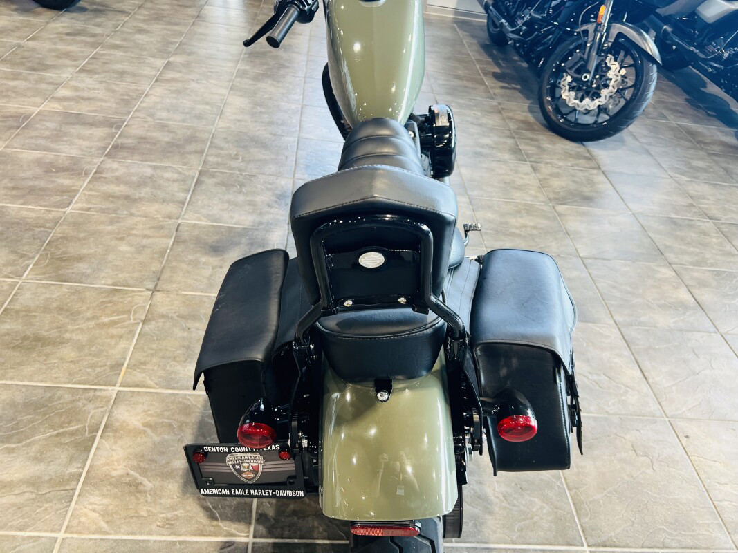 Iron 883®