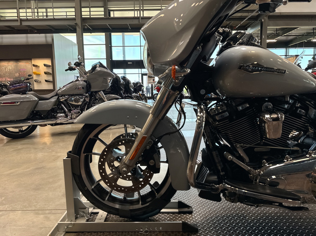 Street Glide®