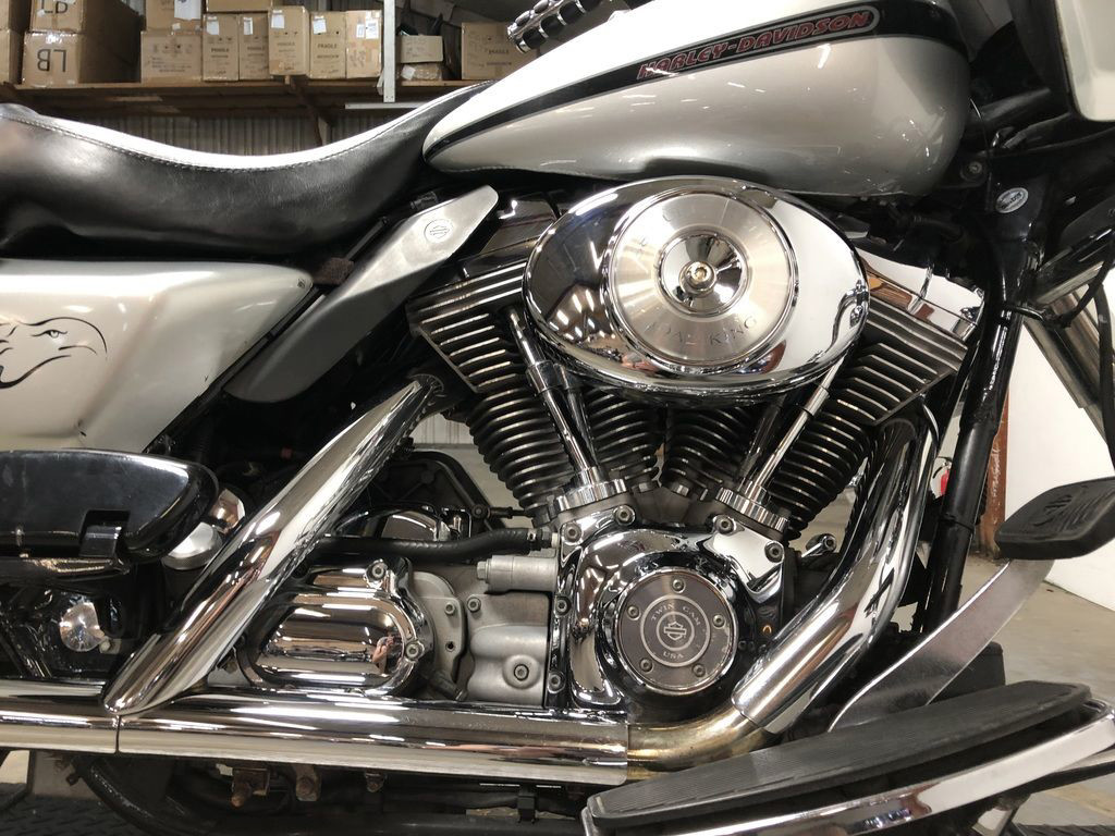 Road Glide®