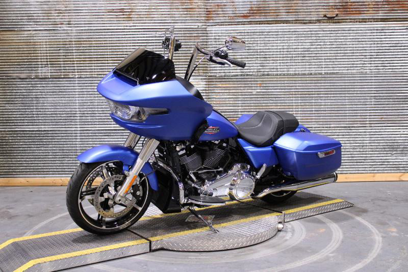 Road Glide®