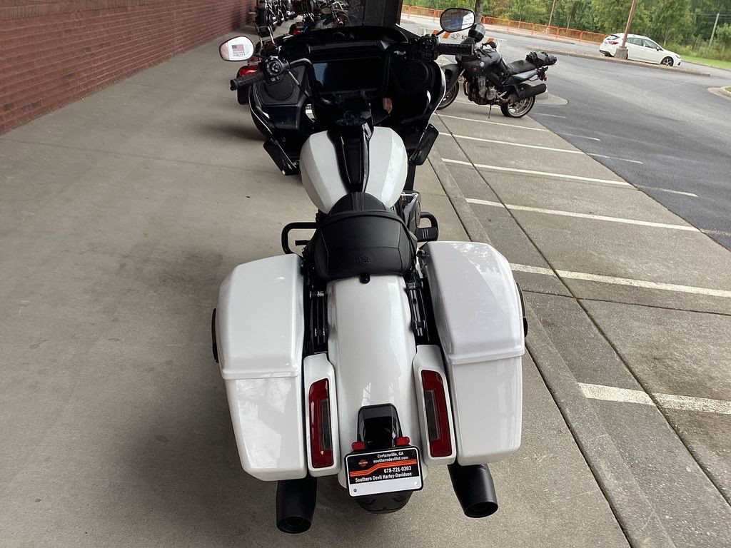Road Glide®