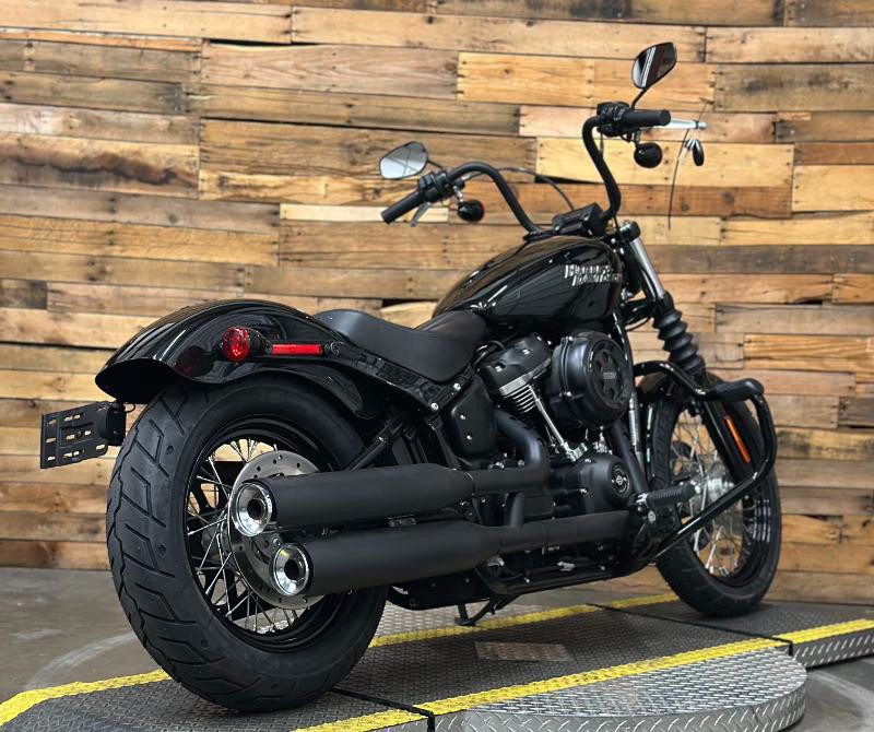 Softail® Street Bob®