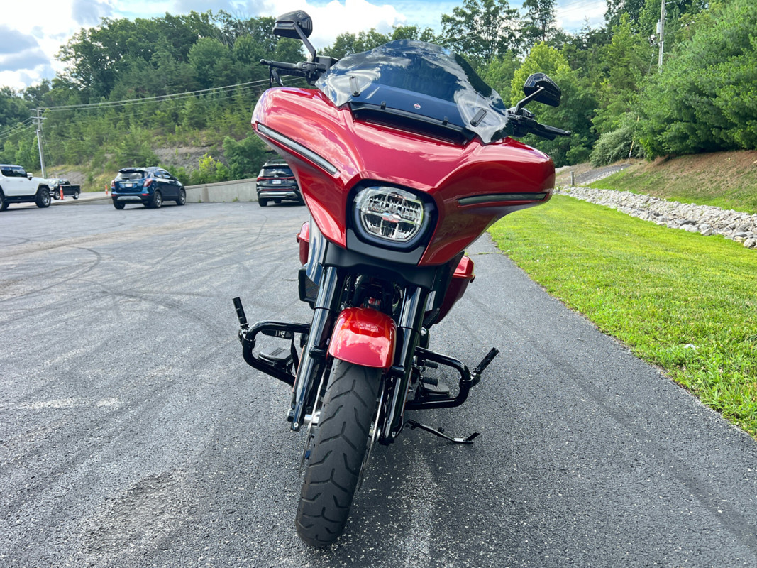 Street Glide®
