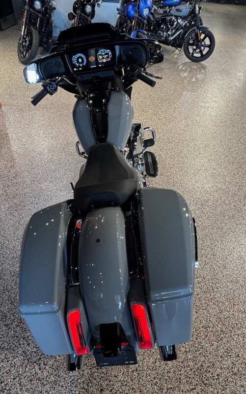Street Glide®