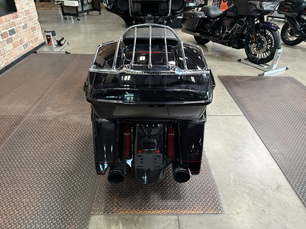 CVO® Street Glide®