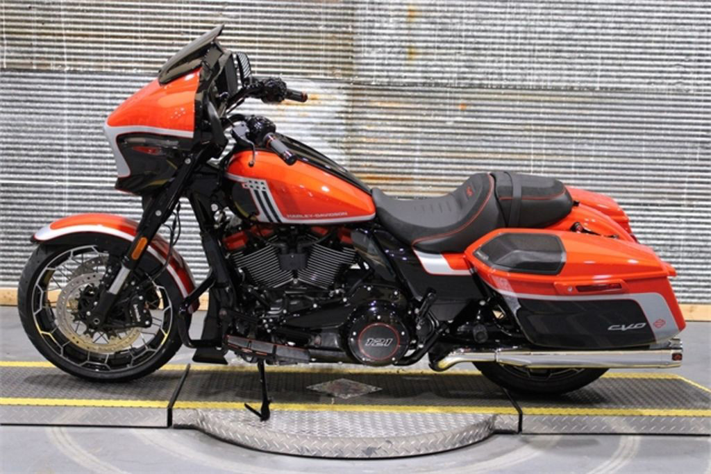 CVO® Street Glide®