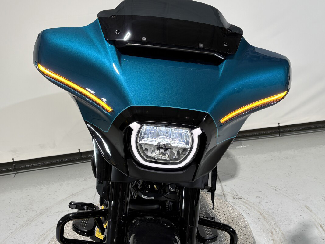 Street Glide®
