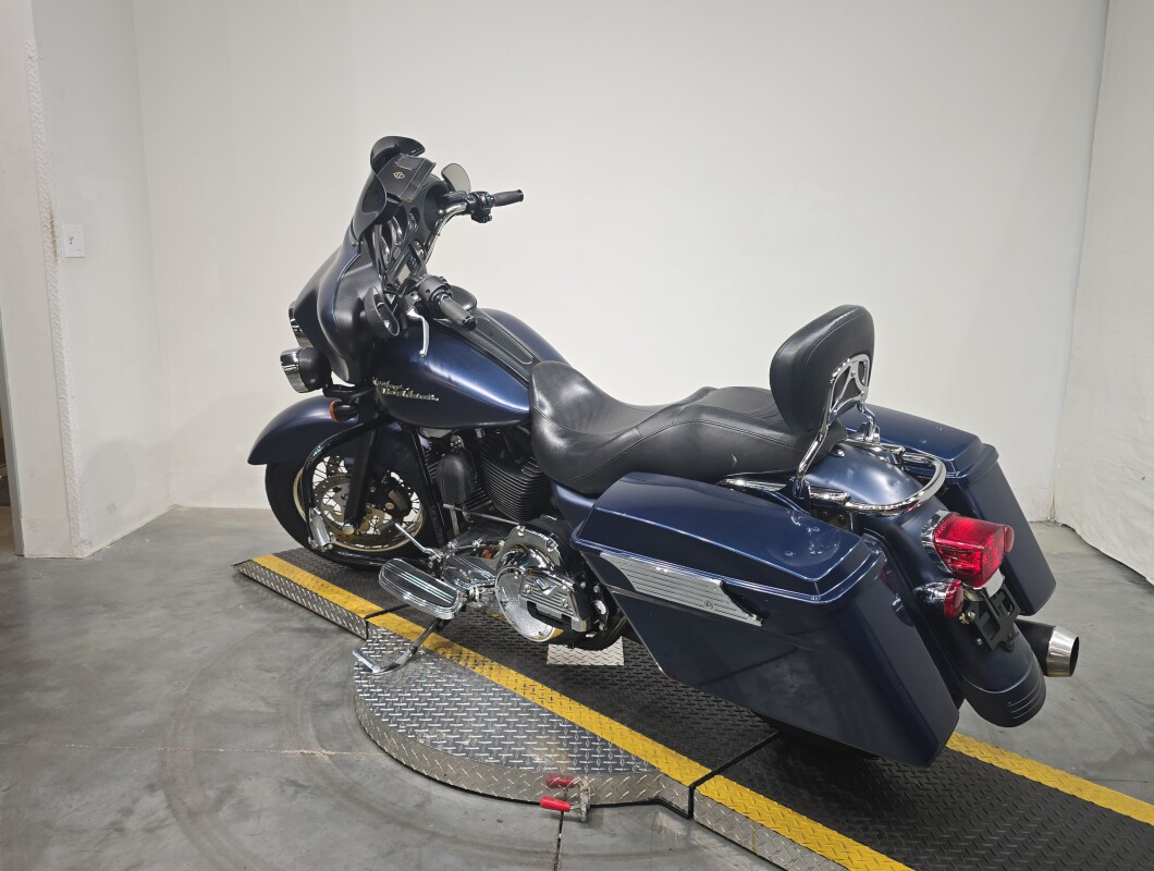 Street Glide®