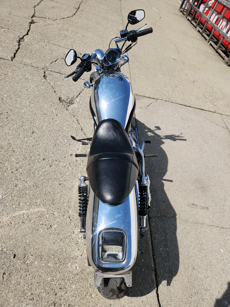 V-Rod® - Silver/Gray Frame