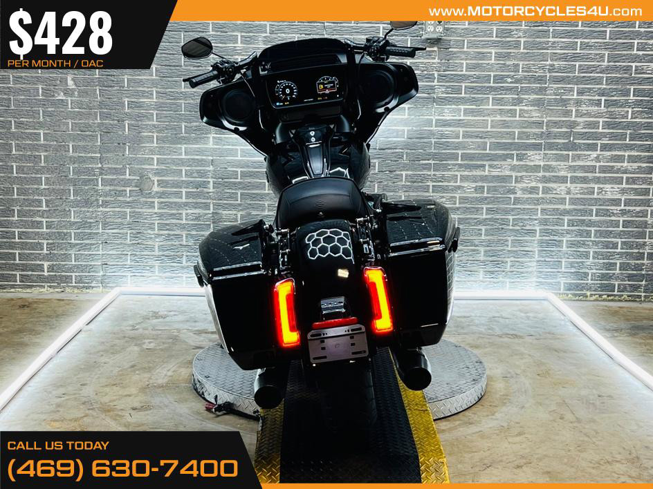 Street Glide®