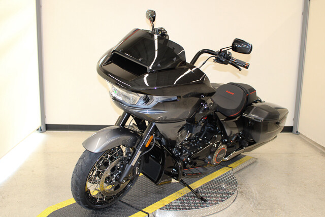 CVO® Road Glide®