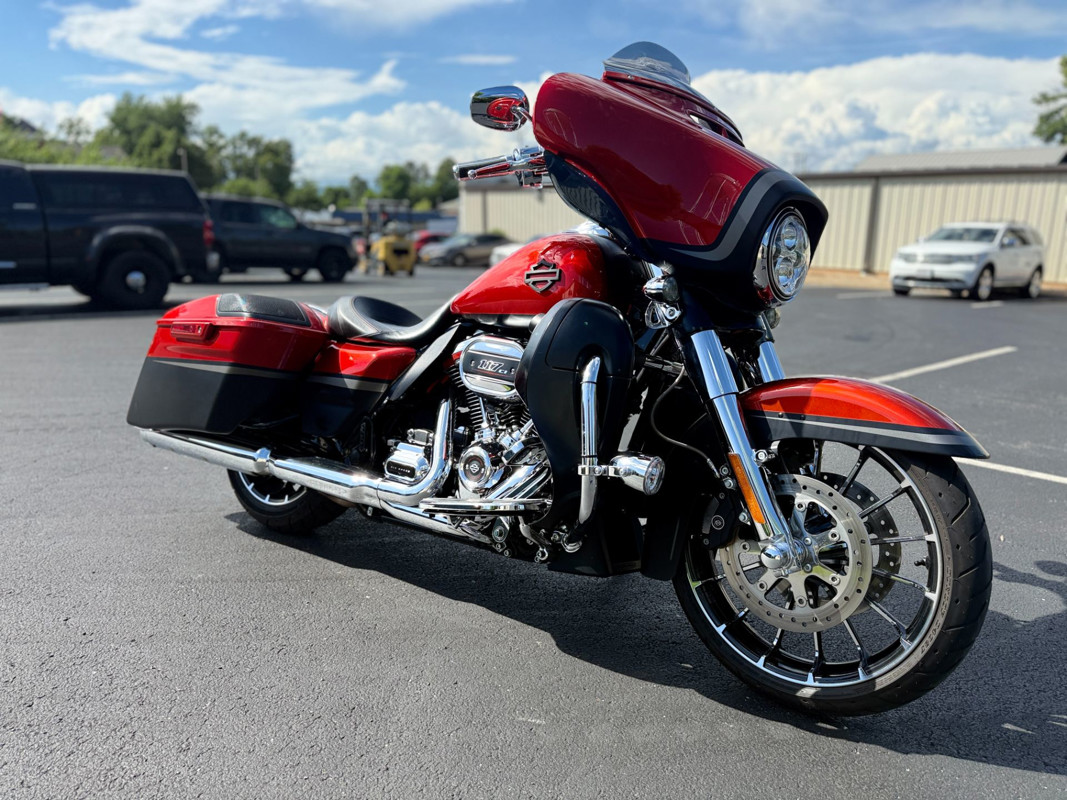 CVO® Street Glide®