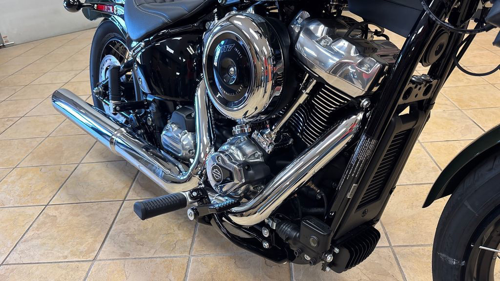Street Bob®