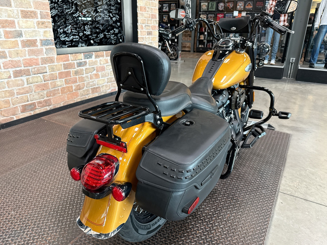 Heritage Classic 114