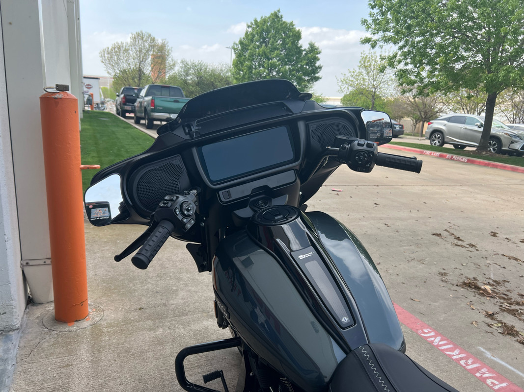 Street Glide®